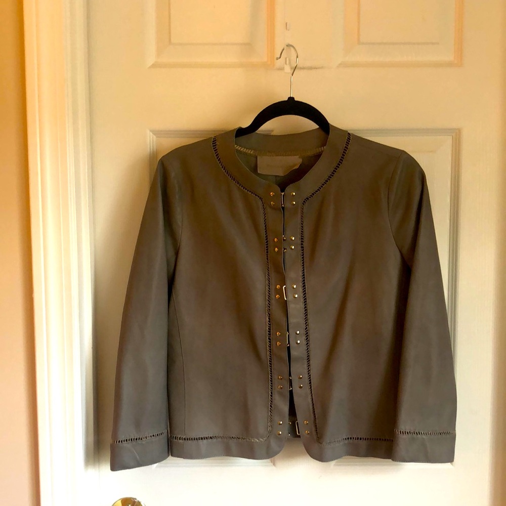 Like New Short Gray Genuine Italian Leather Jacket size 46